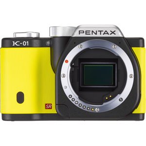PENTAX デジタル一眼カメラ K-01 ボディ ブラック/イエロー K-01BODY BK/YE(中古品)